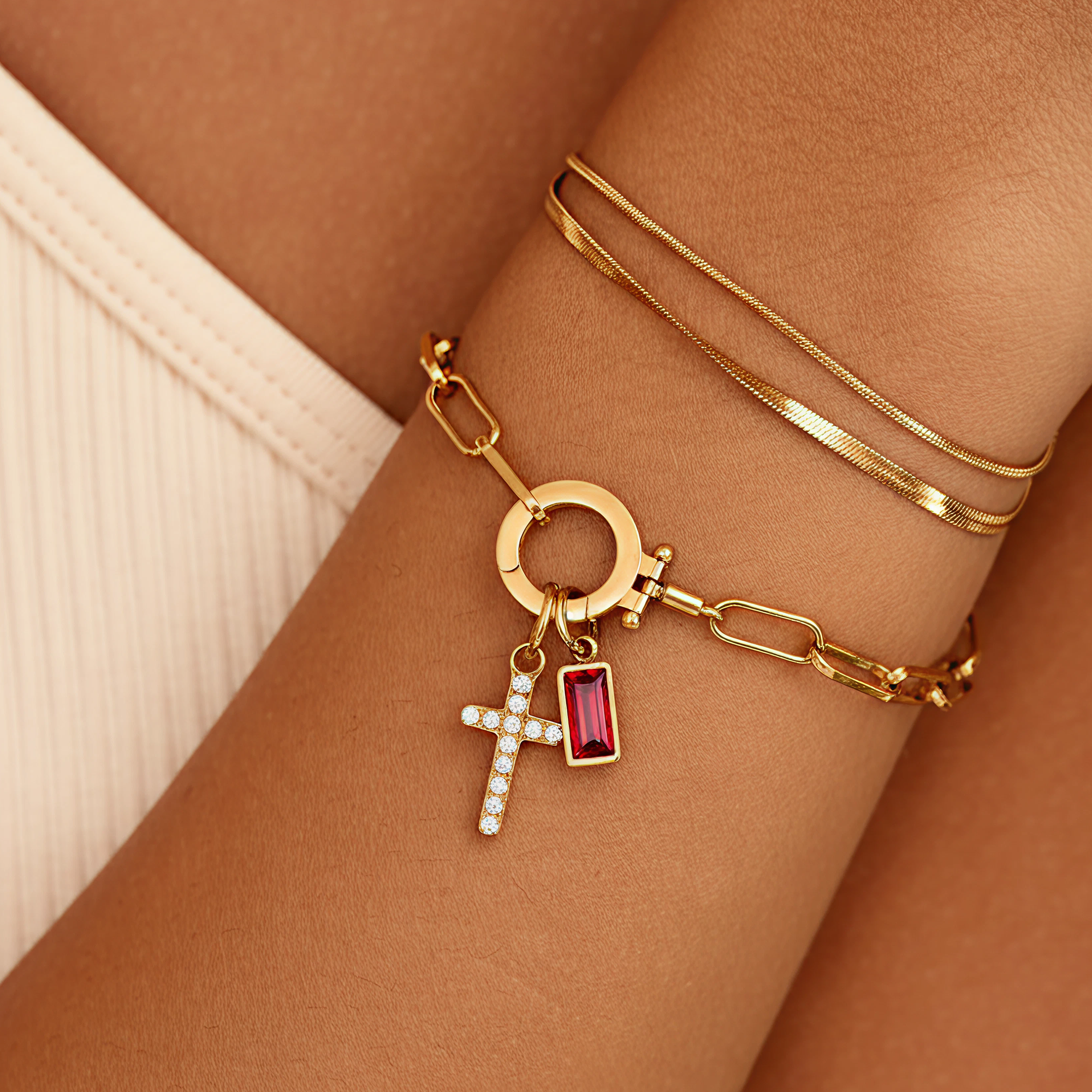 AX Paperclip-armband med Födelsesten och Korsberlock