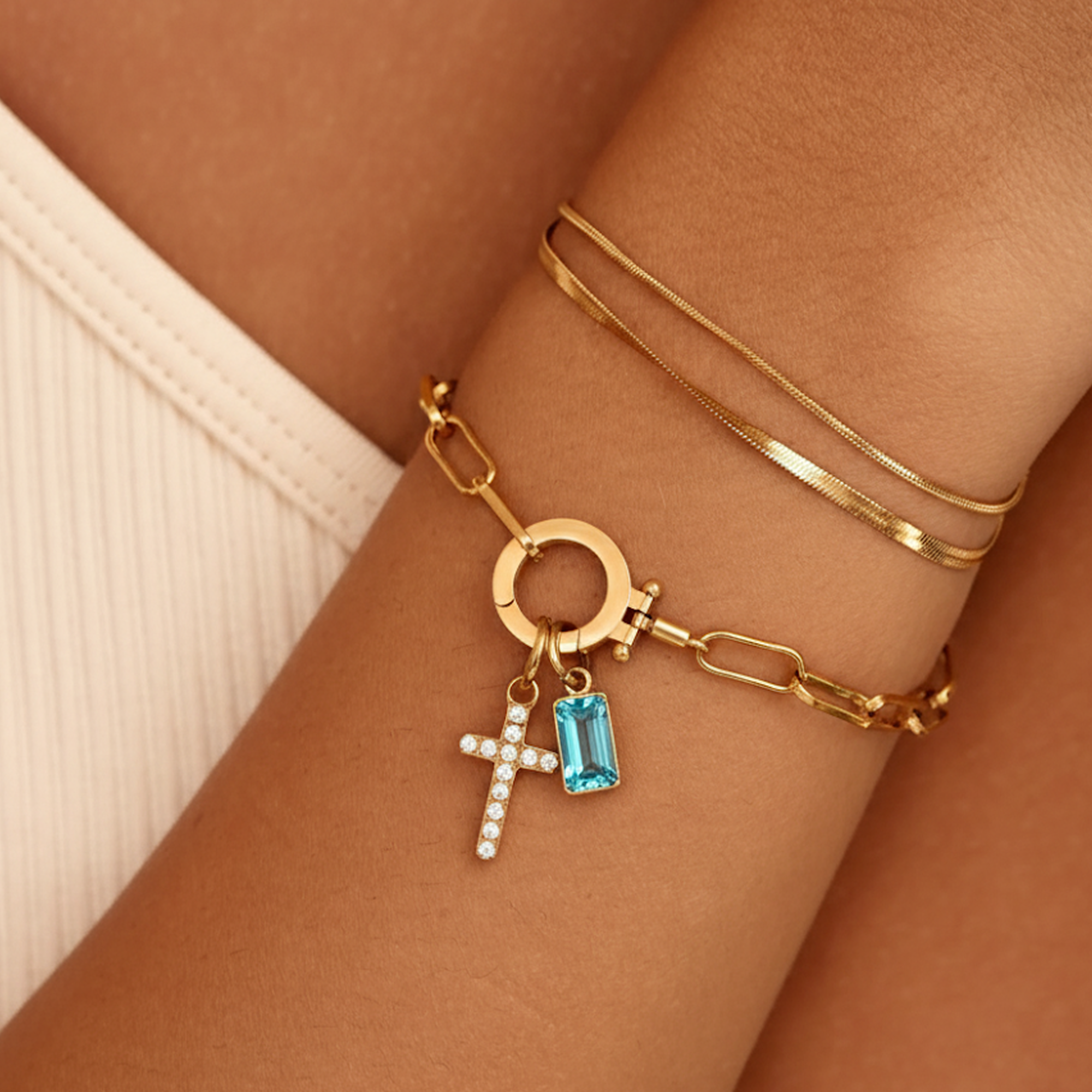 AX Paperclip-armband med Födelsesten och Korsberlock