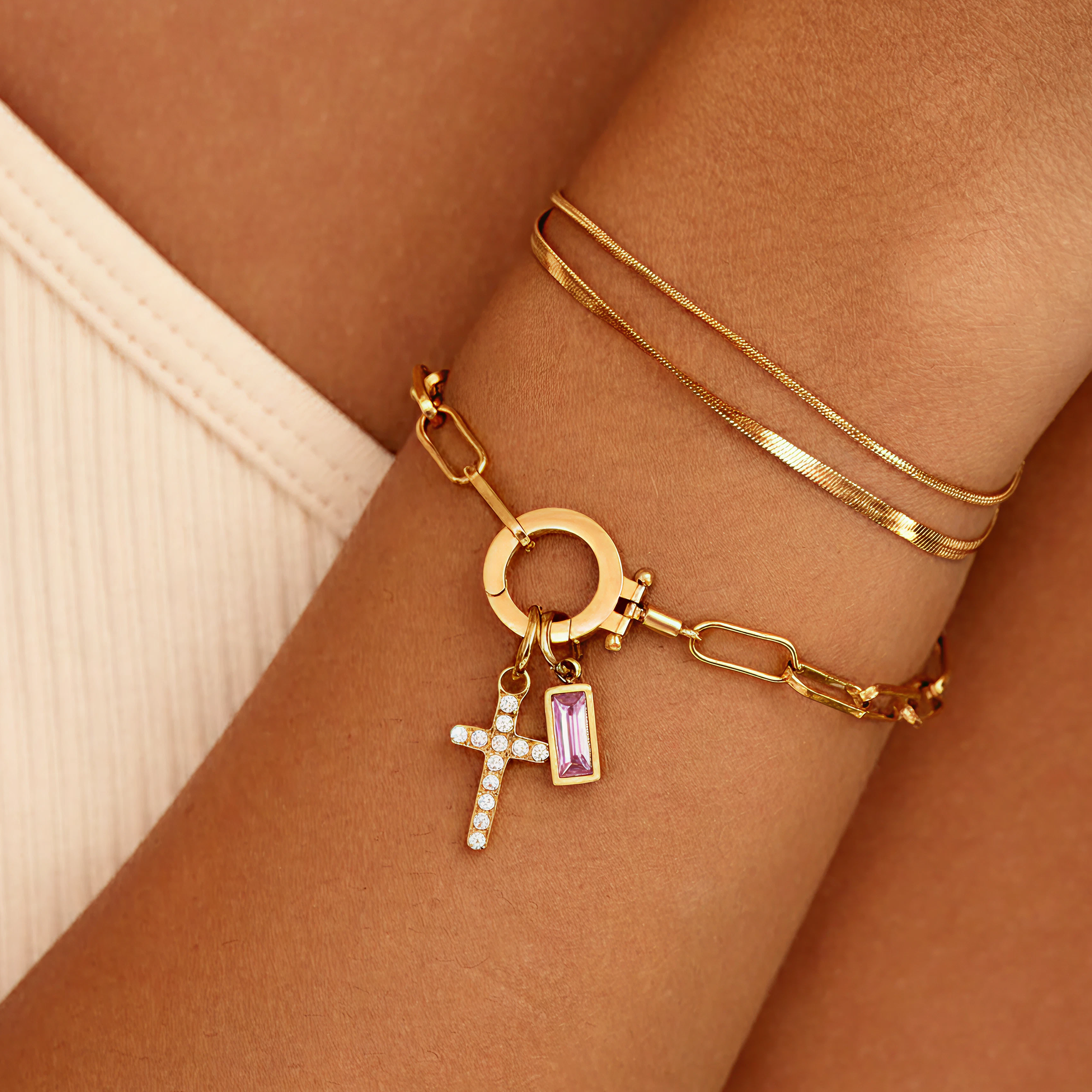 AX Paperclip-armband med Födelsesten och Korsberlock