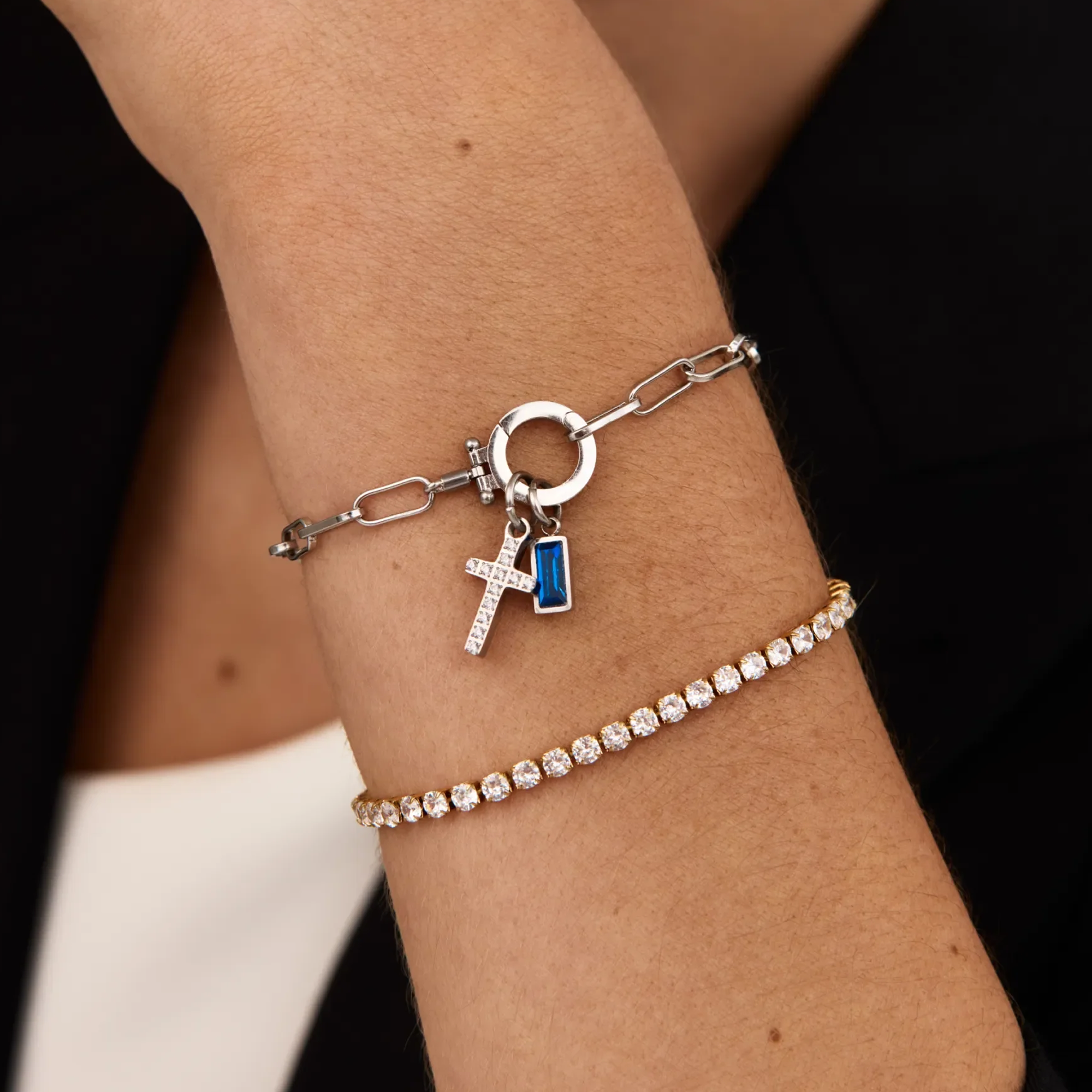 AX Paperclip-armband med Födelsesten och Korsberlock